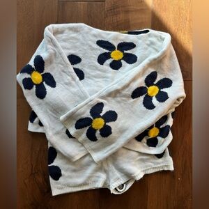 Floral Patterned Women's Sweater and Short set